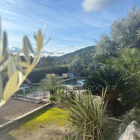 Sublime Climatisee Avec Piscine Vue Et Collines * Le Plan-de-la-Tour