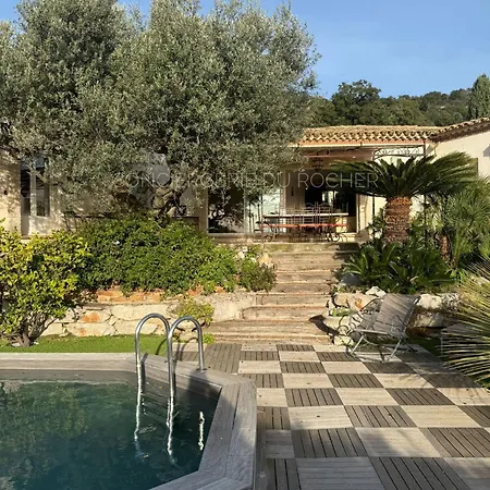 Sublime Climatisee Avec Piscine Vue Et Collines Le Plan-de-la-Tour